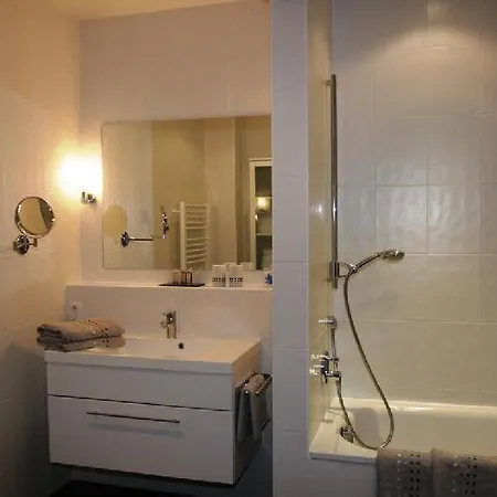 Ferienwohnung-am-kurpark-wohnung-1-60qm * جارمش بارتنكيرشن